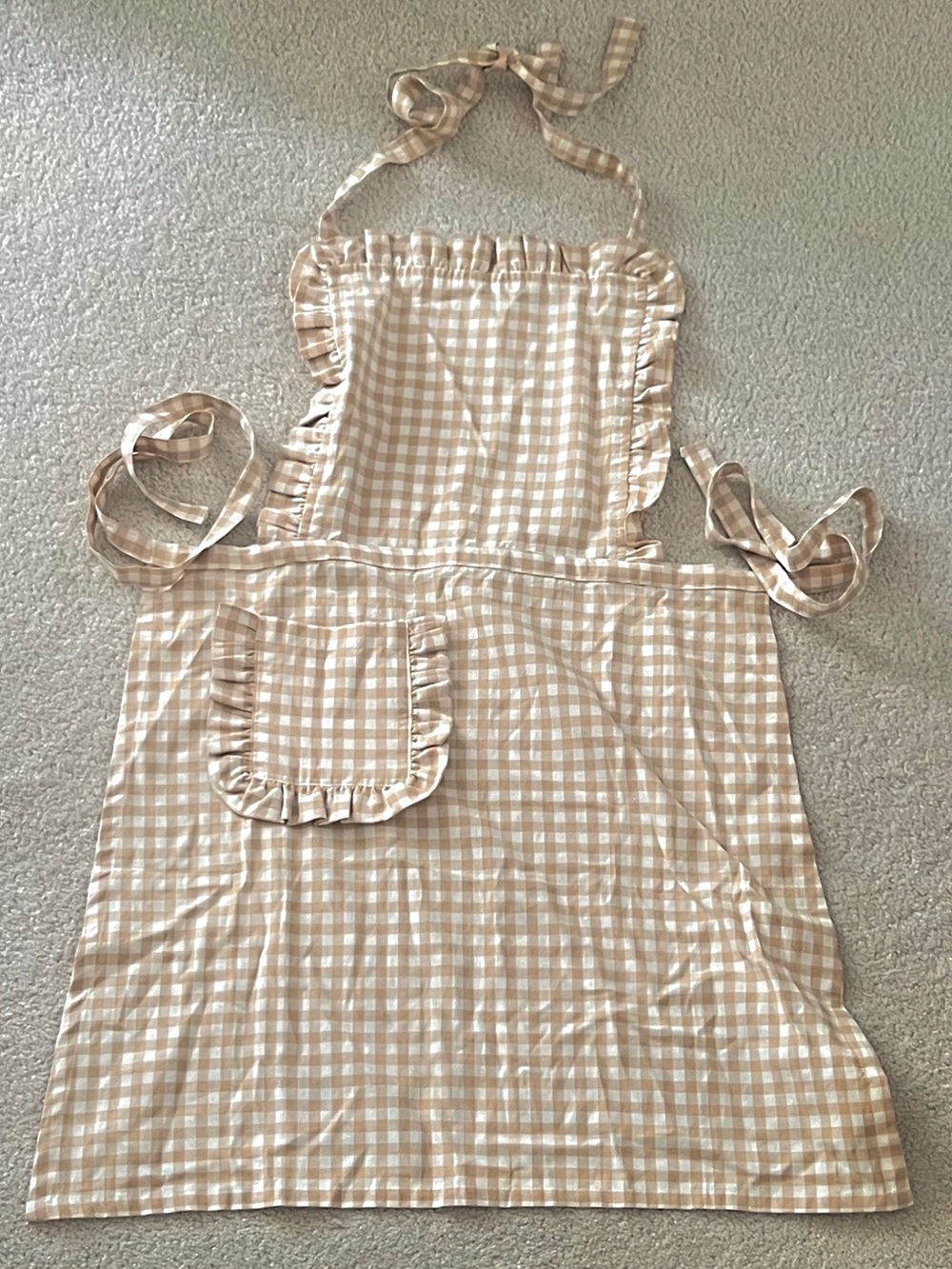 Anthropologie gingham ruffled apron
